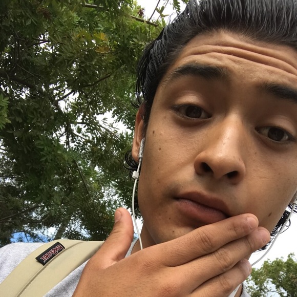 Meet your Posher, Gustavo - Picture 1 of 1